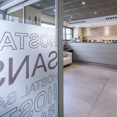 Sans Casa de hóspedes 4*