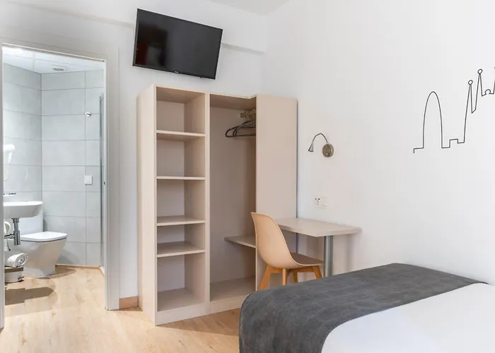 三斯旅馆 招待所 4*