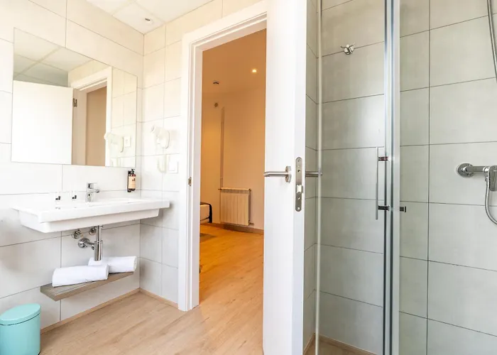 三斯旅馆 招待所 4*